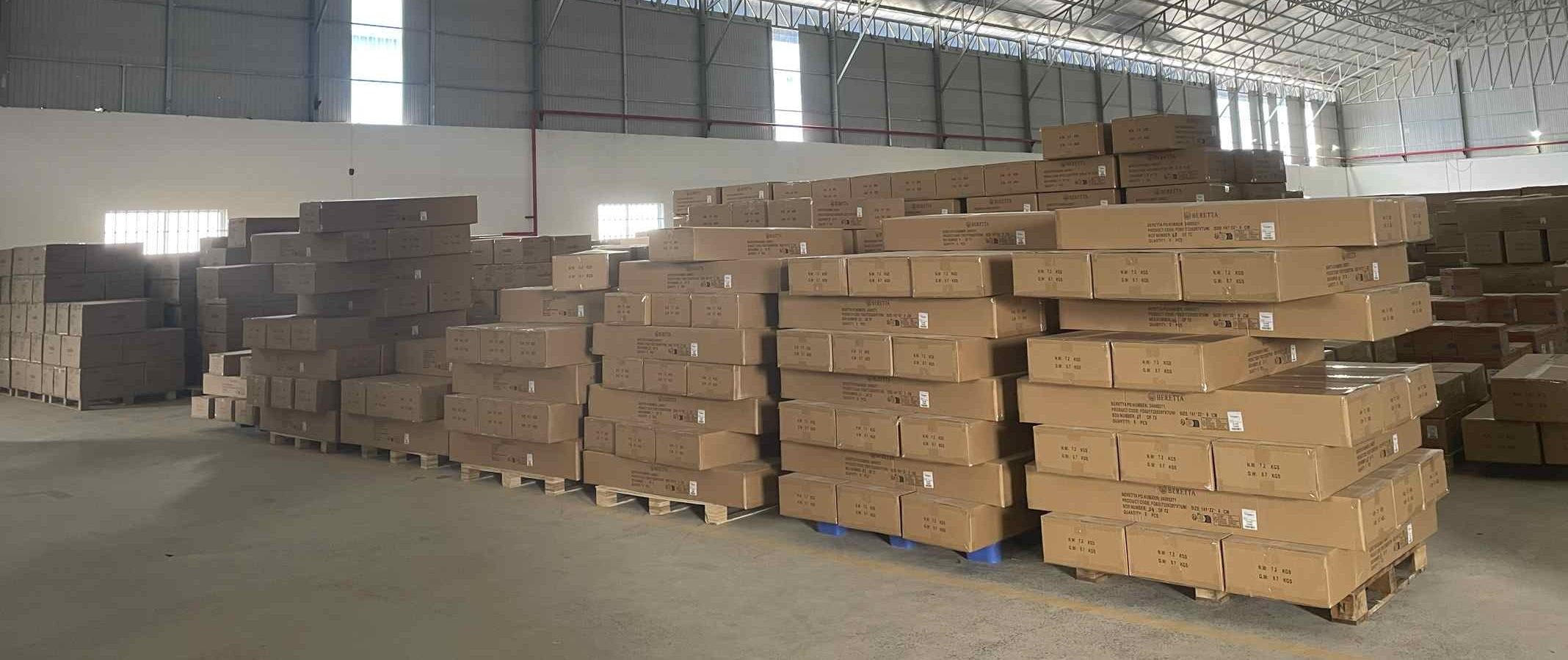 Bag Packing and Shipment Bag Packing and Shipment