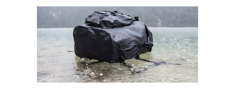 A water wading backpack made of TPU composite waterproof fabric A water wading backpack made of TPU composite waterproof fabric